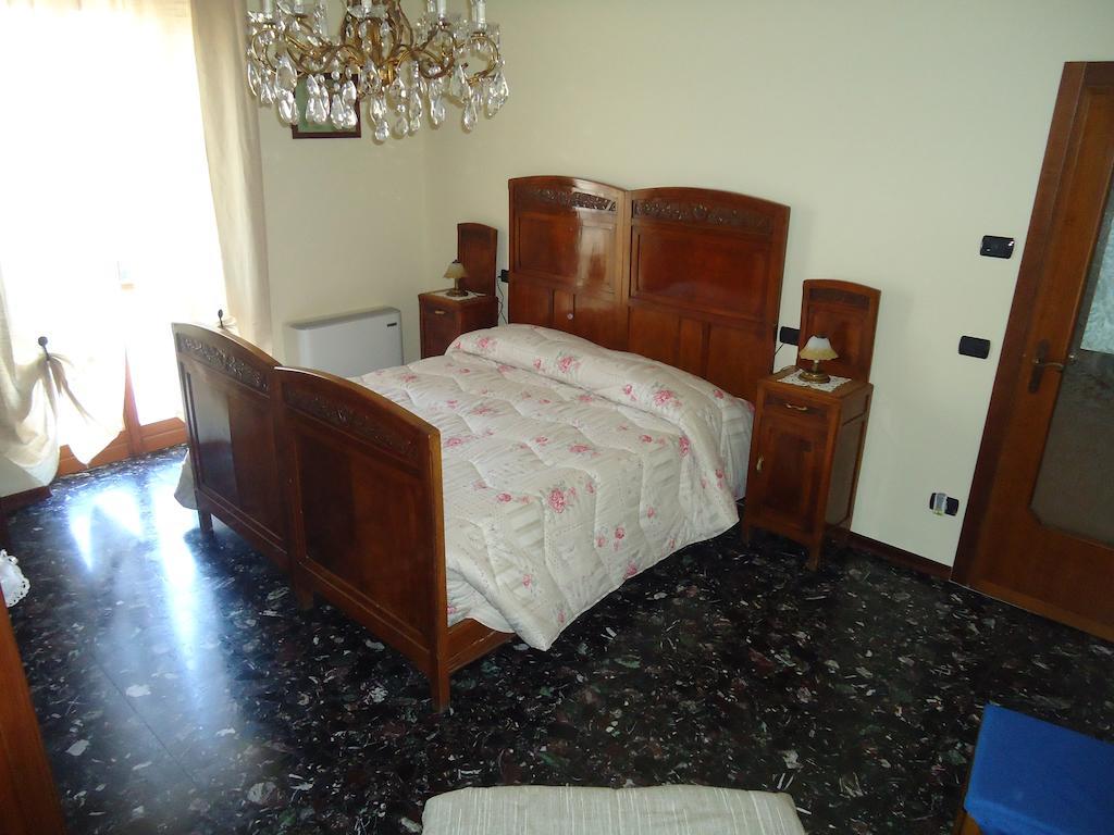 Spagna B&B Верона Екстериор снимка